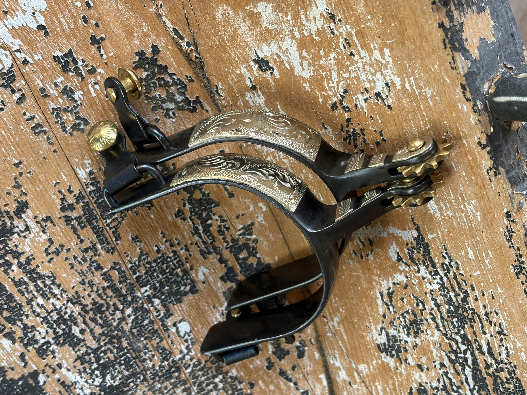 ProMaster Black Steel Spurs Engraving