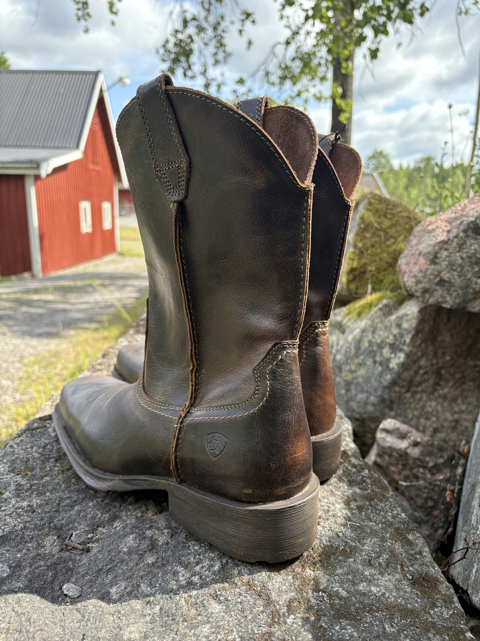 Rambler Western Boot Wicker
