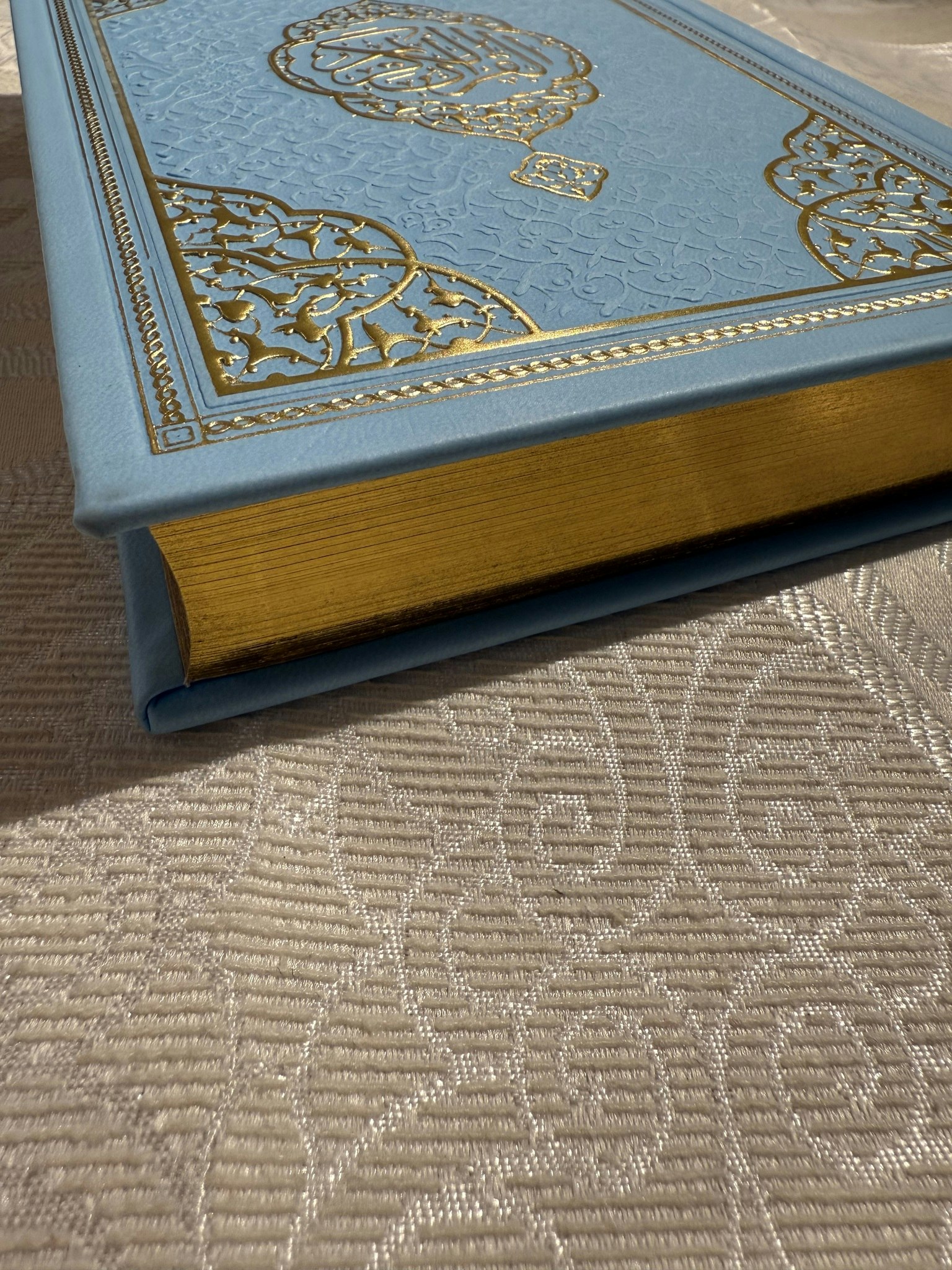 Holy quran blå