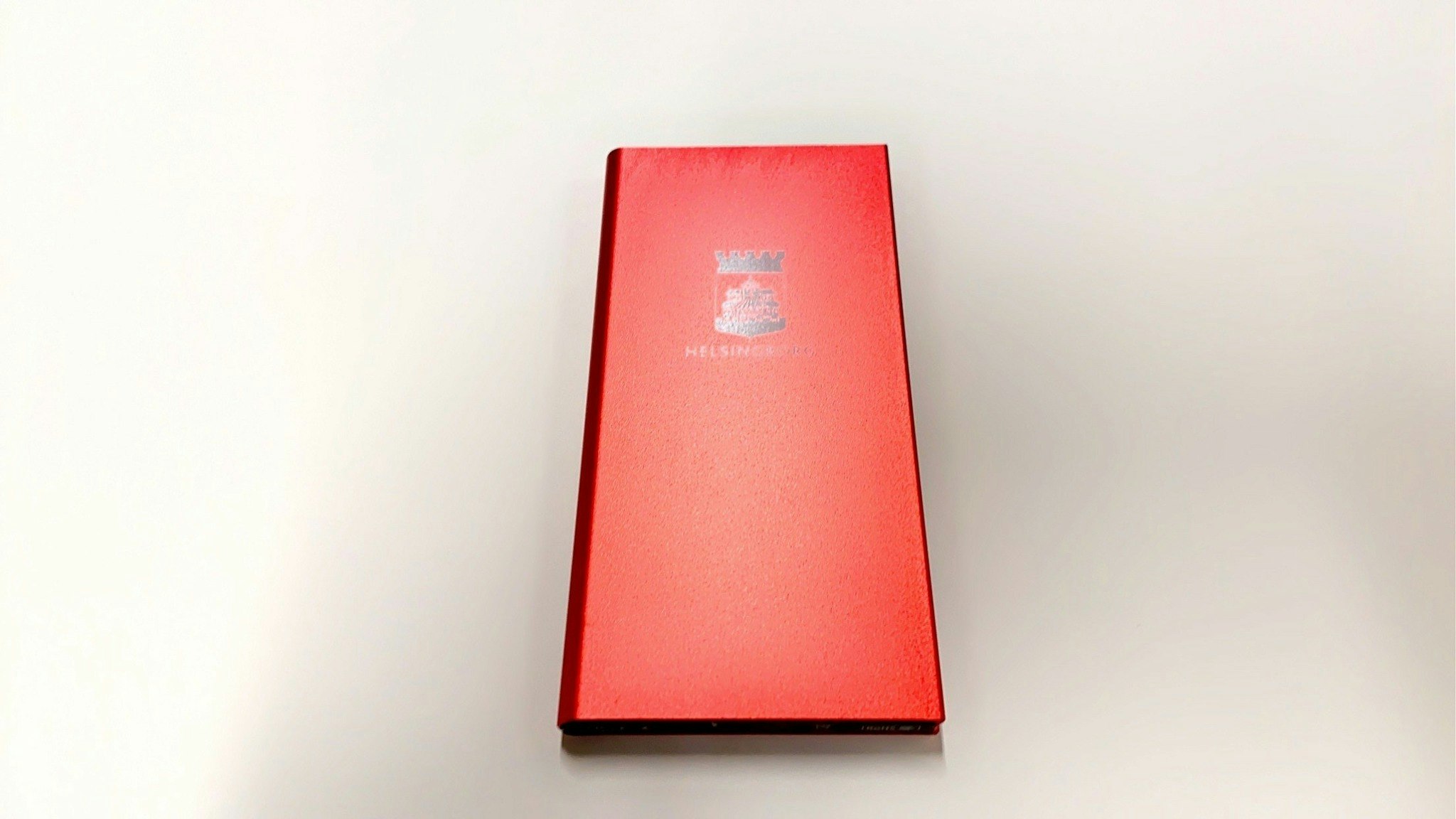 Röd powerbank 8000mAh