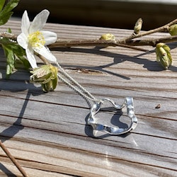 HALSBAND ”BLOMMA”.