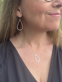 HALSBAND DROPPE LITEN