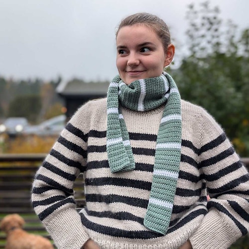 Skjerf - grønn/hvit stripete