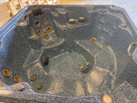 Arctic Spas Yukon 2011