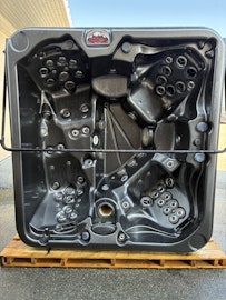 Arctic Spas Frontier 2006