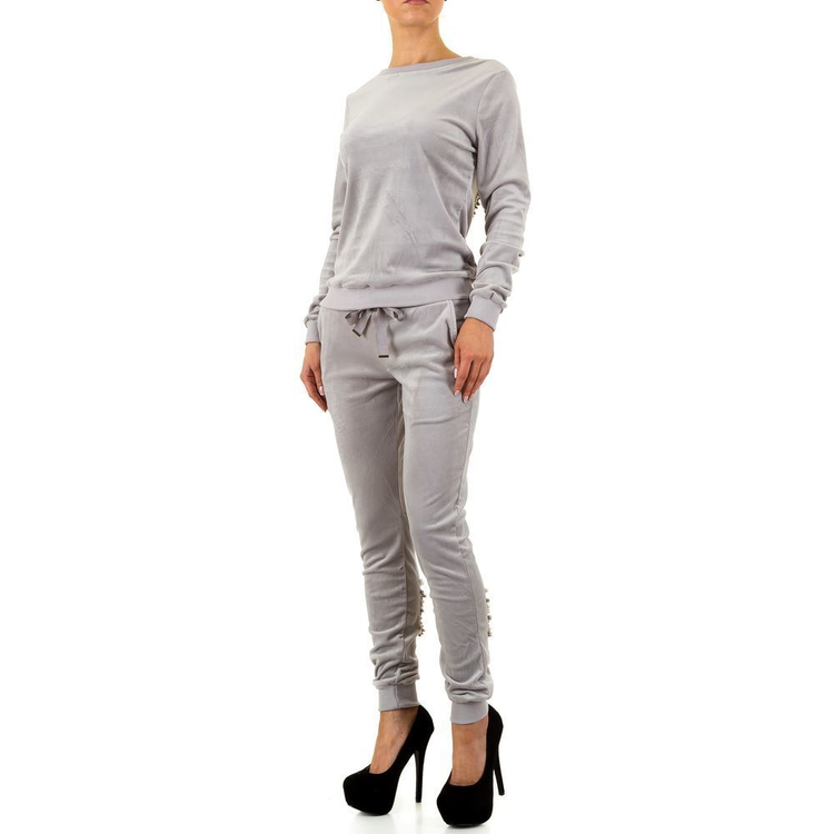 Totally ownitbabe sweats with pearls, a shade of grey!