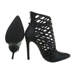 XOXO black heels