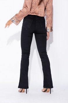 Svarta utställda jeans, black flared jeans
