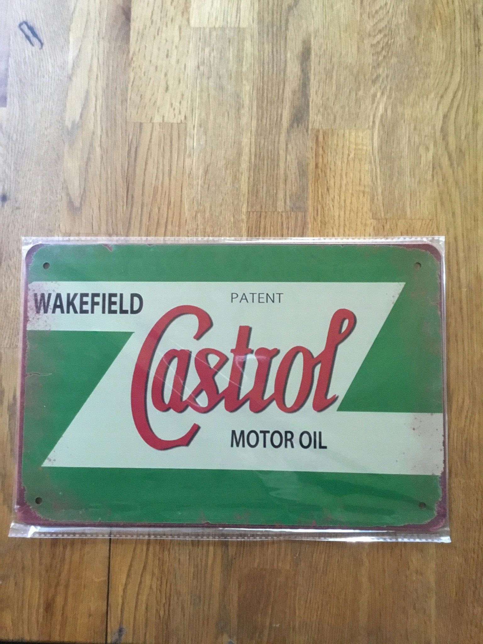 Wakefieldcastrol motor oil