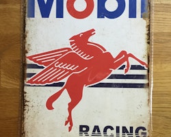 Mobil racing team