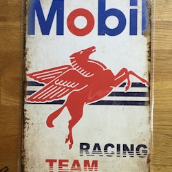 Mobil racing team