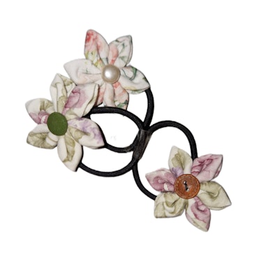 Blomsterengpakka hårstrikk