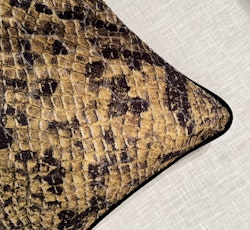 Art. Snake