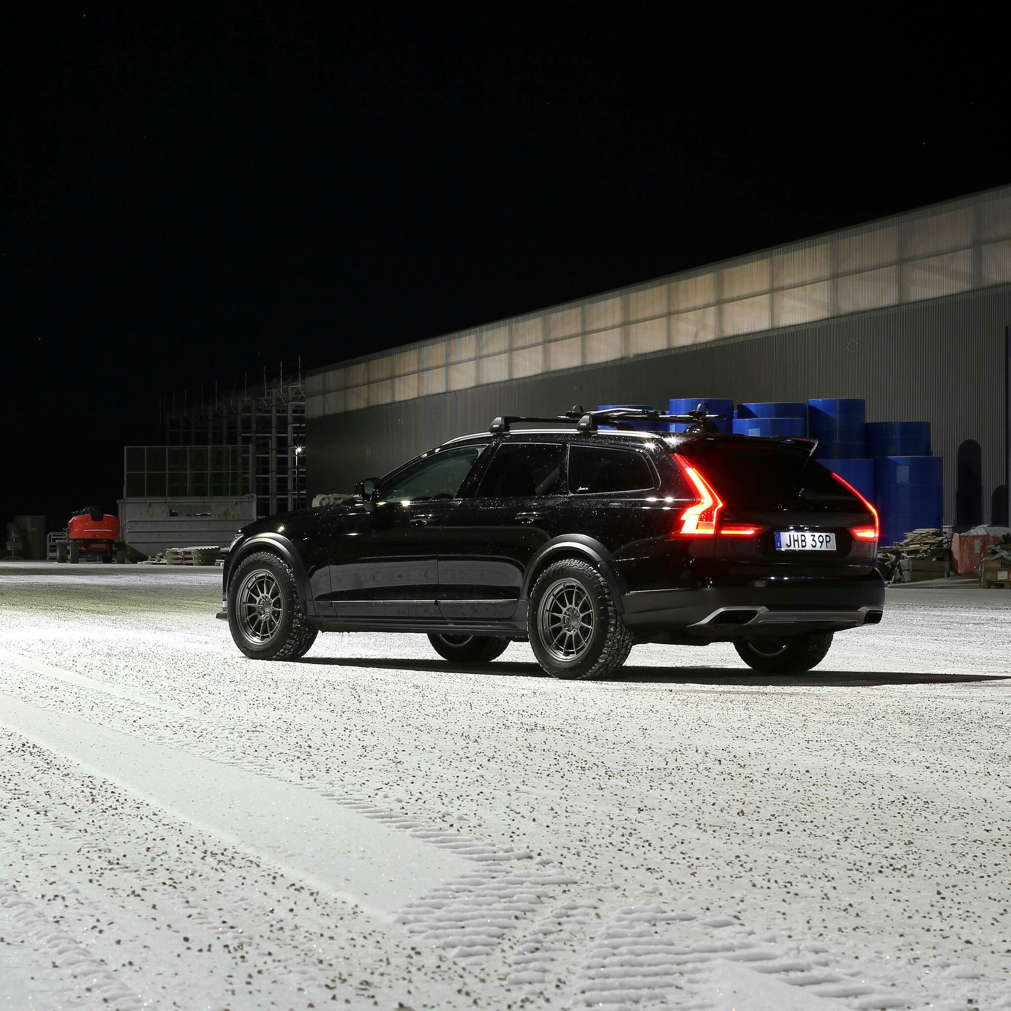 VOLVO V90 CC - FENDER LIPS +15MM