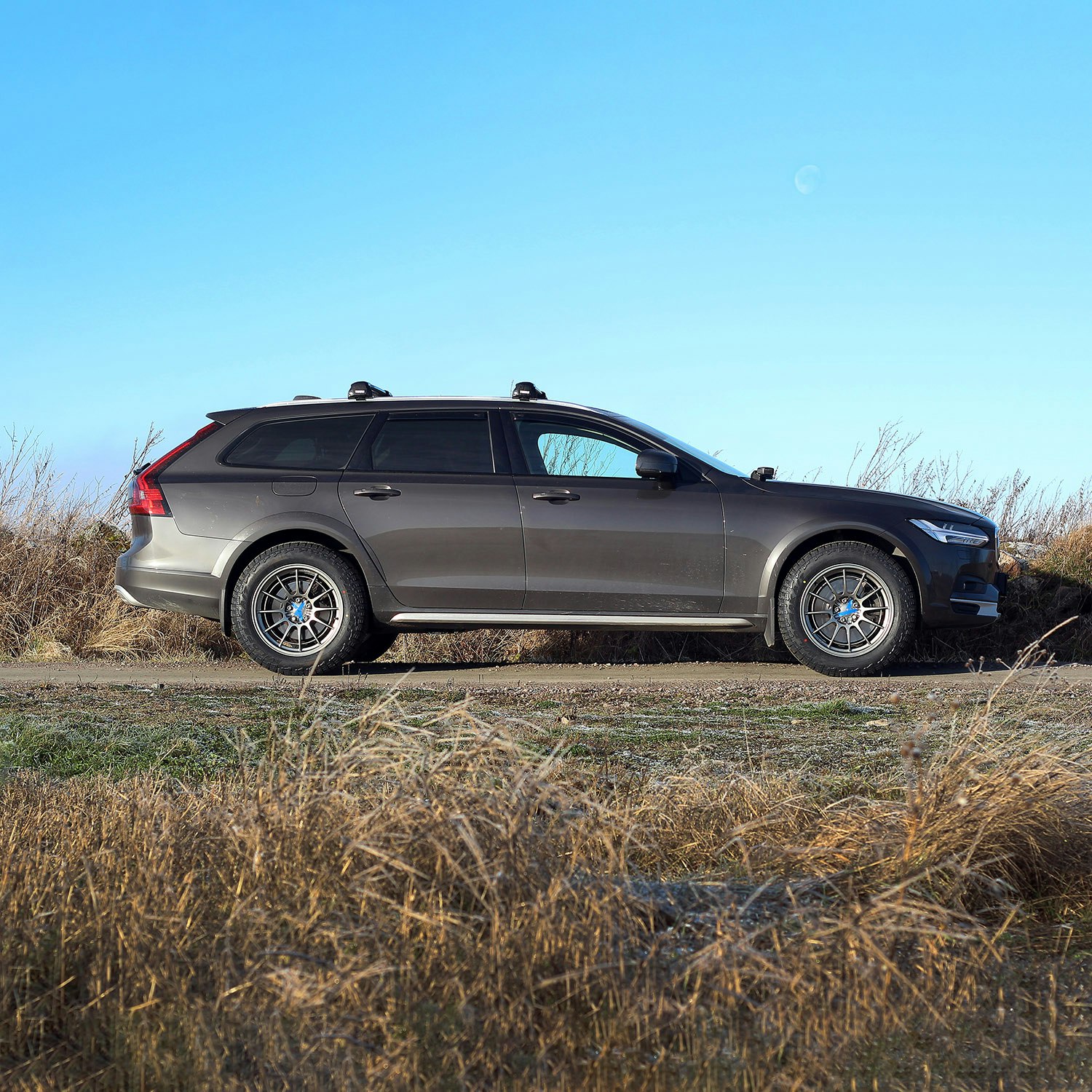 Volvo V90CC All Terrain Wheel Combo – Rota GKR 18”