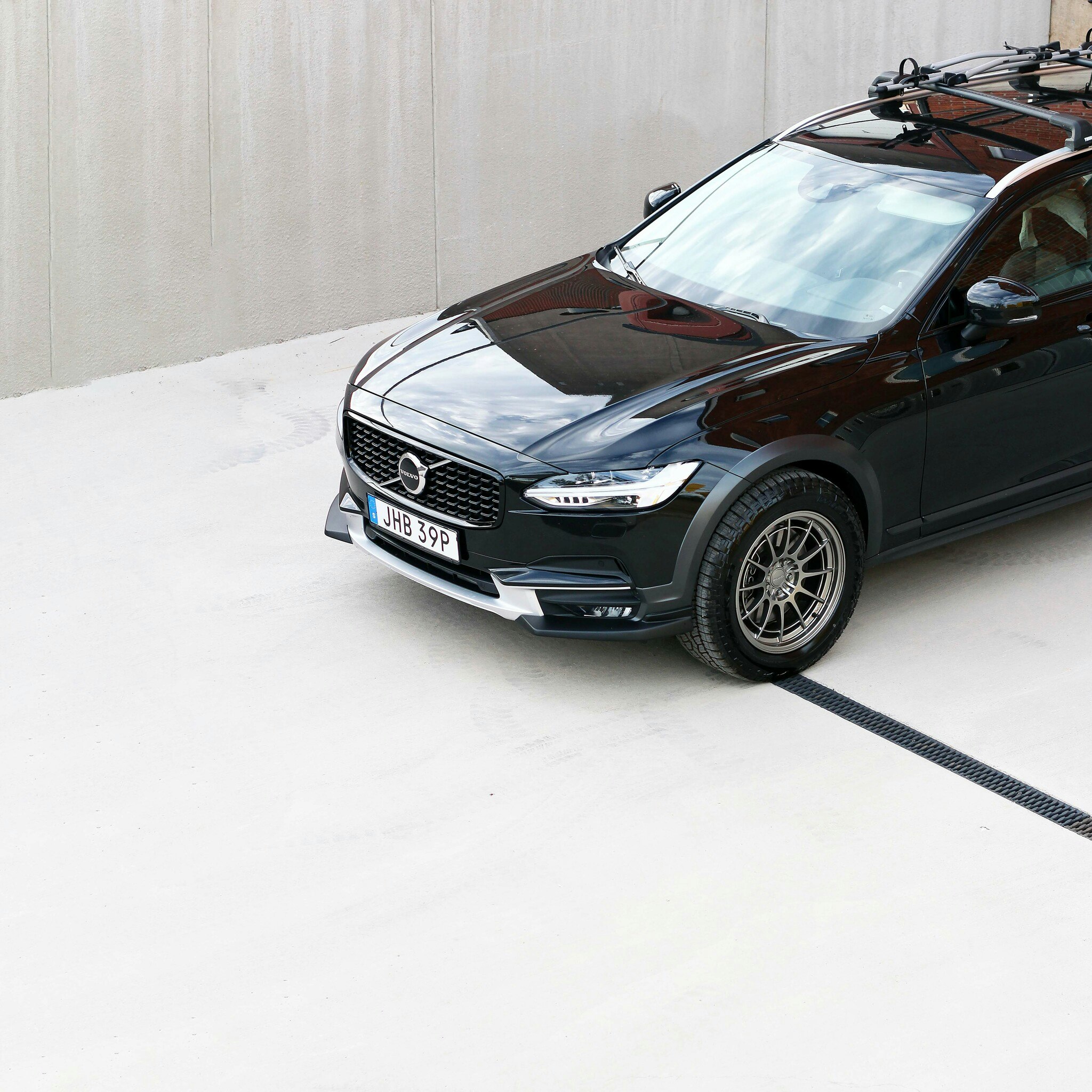 Volvo V90CC All Terrain Wheel Combo – Rota Slip 18"