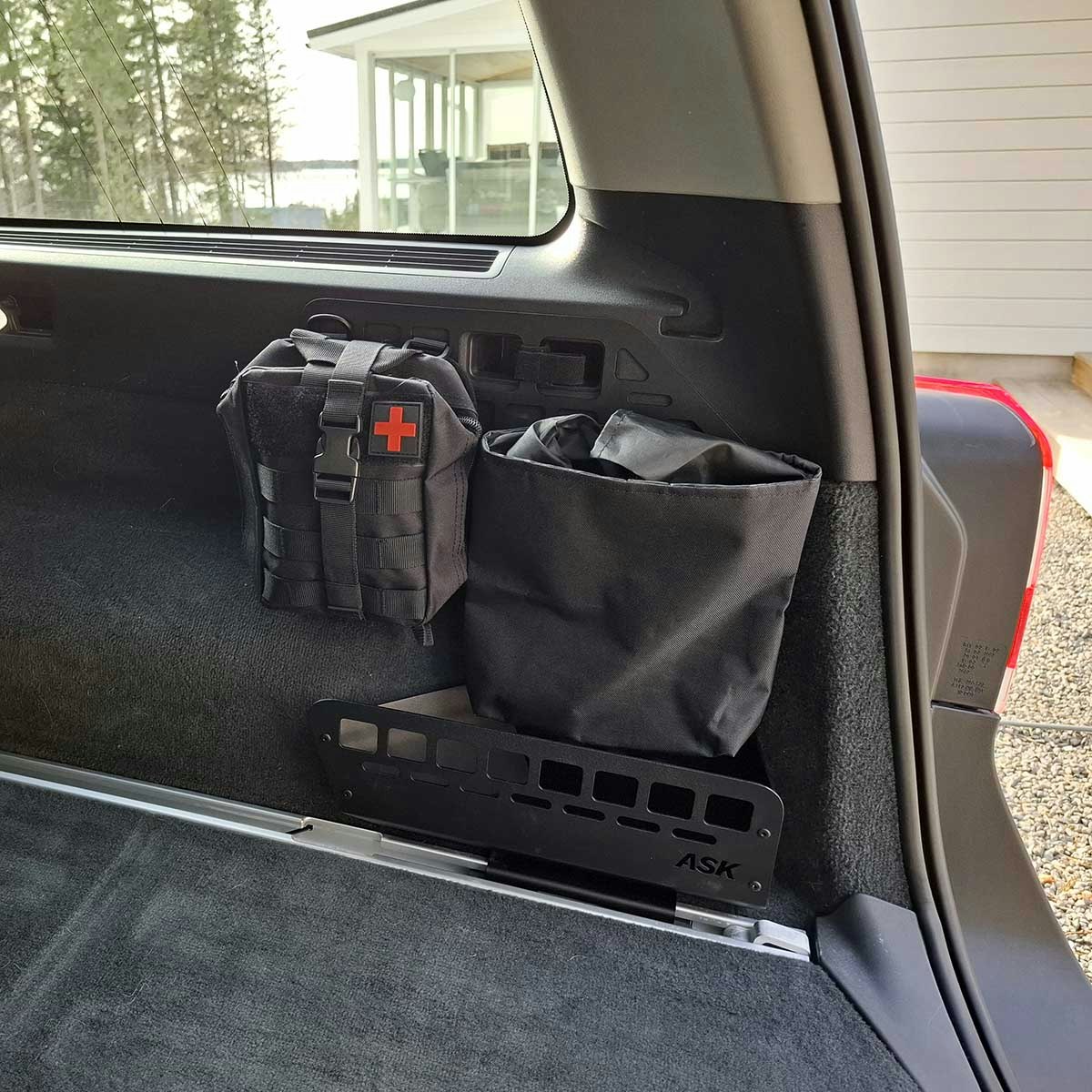 Trunk Organizer Box - Volvo V70/XC70 - Molle