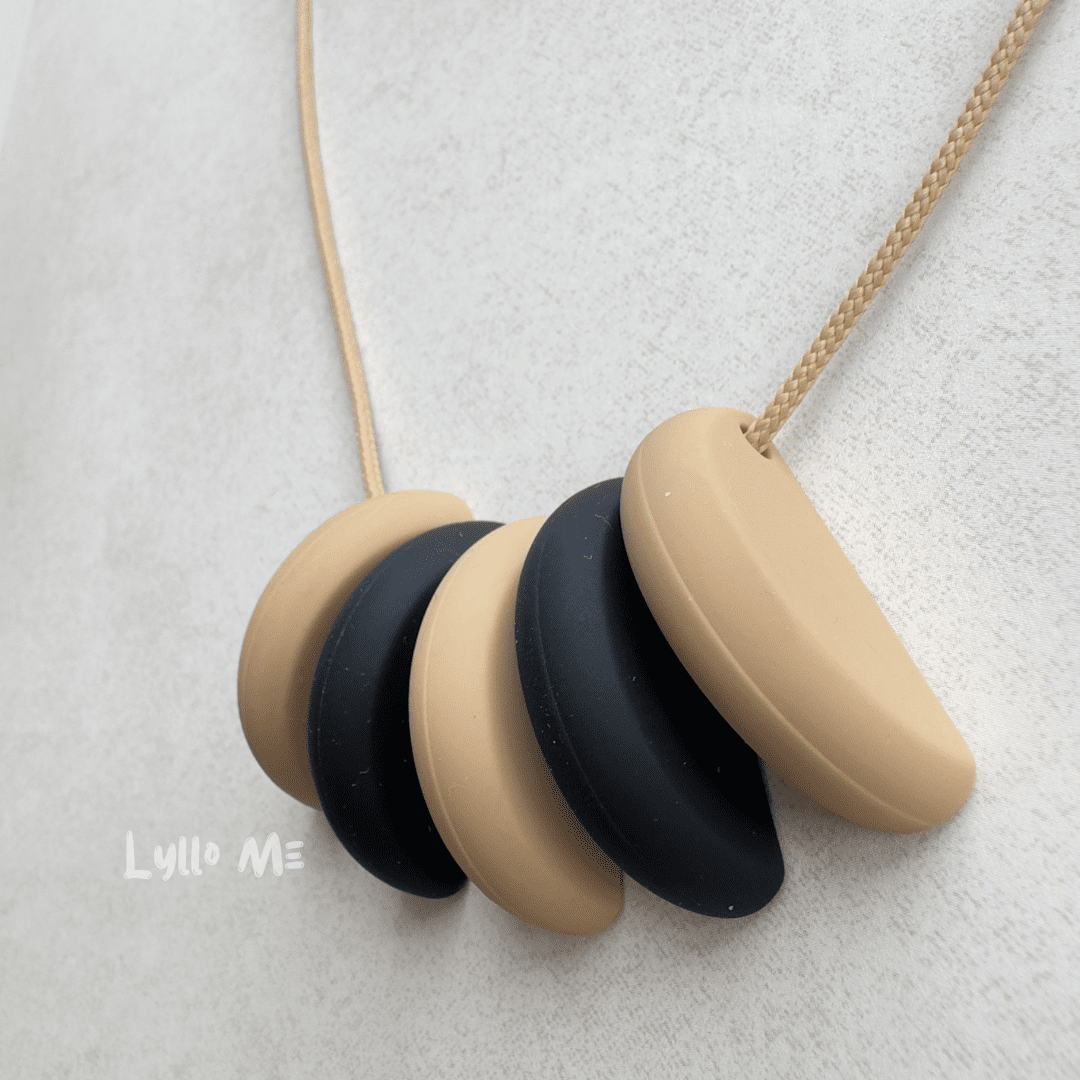 BREASTFEEDING NECKLACE - LylloMe