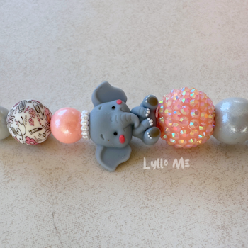 BADGEHÅLLARE  3d Elephant med bling ROSA med Nylonsnöre
