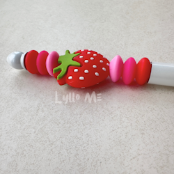 PENNA MED PÄRLOR - Strawberry
