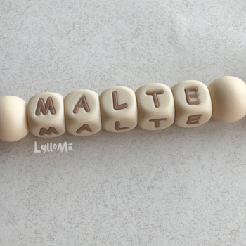 Napphållare med namn -Salted Caramel /Wheat