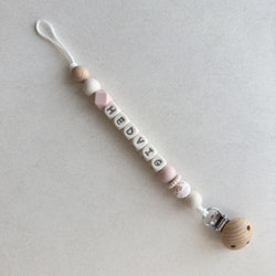 Napphållare med namn -Light Old Pink mönstrad/ Cream