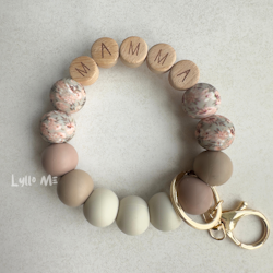 NYCKELARMBAND FLOWERS  Wool/Cappucino MAMMA