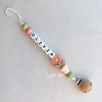 Pacifier holder with name white letters flowerpot soft pink