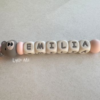 Napphållare med namn Lilla Björnen Taupe/ Light Pink/Cream
