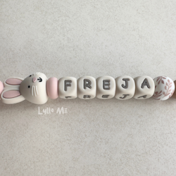Napphållare med namn Bunny Light Pink/ Cream
