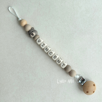 Napphållare med namn - Lilla Björn- Taupe/ Cream