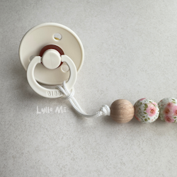 Pacifier holder with name soft pink