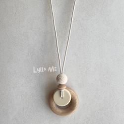 AMNINGSHALSBAND- EMBOSSED-IVORY