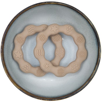 BITFIGUR I SILIKON - RING MED STRUKTUR  - SOFT BROWN