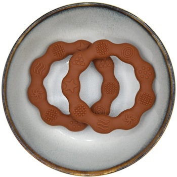 BITFIGUR I SILIKON - RING MED STRUKTUR  - ROST BRUN