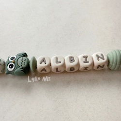 Napphållare med namn - OWL- OLD GREEN / CREAM 2