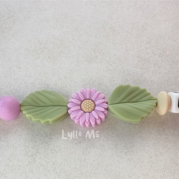 ID-KORT/ NYCKEL HÅLLARE med text Undersköterska med bling DAISY LIGHT PURPLE