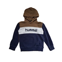 Storlek 122, Hummel