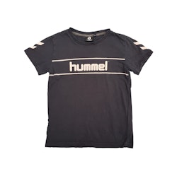 Storlek 122, Hummel