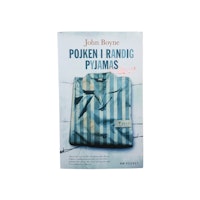 Pojken i randig pyjamas