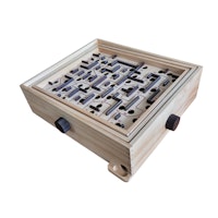 Labyrint-spel, skick B