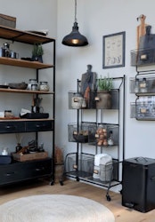 Fabriks lampa i antik svart