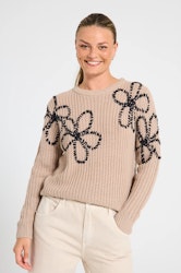 Tess mysig ull tröja med blom broderat