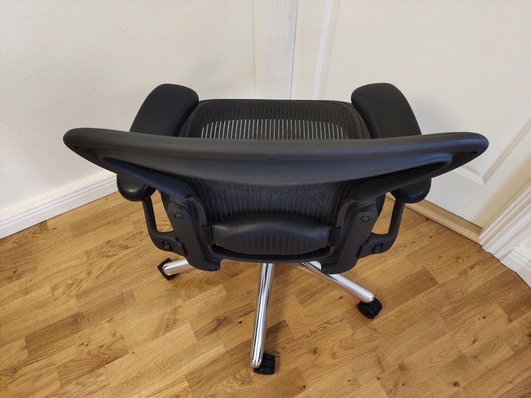 Herman Miller Aeron A/Small - TILLFÄLLE