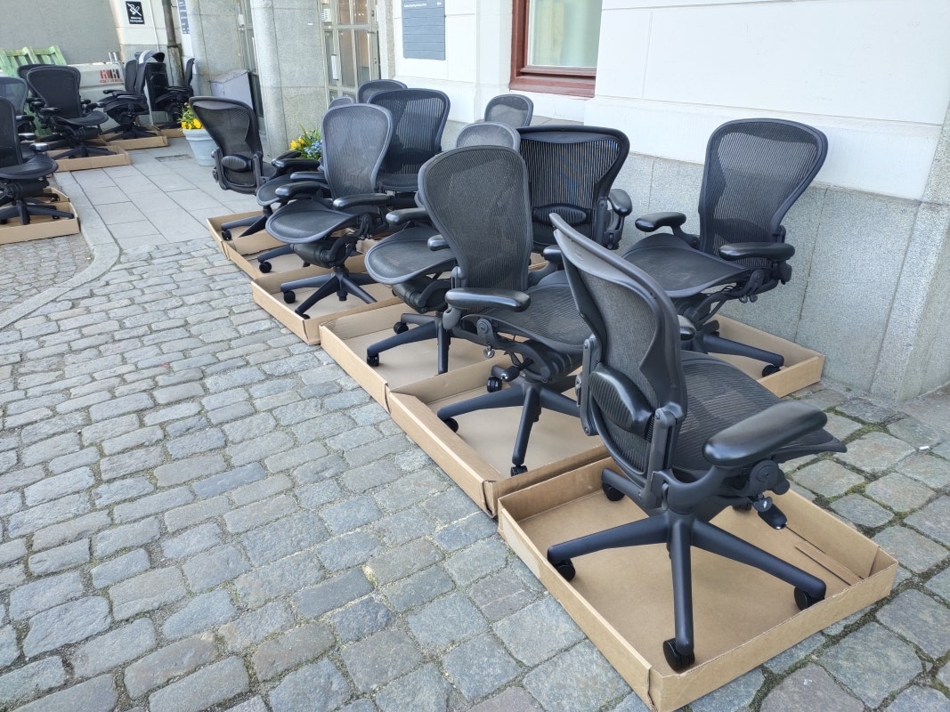 Aerons.se - Herman Miller Aeron Refurbished