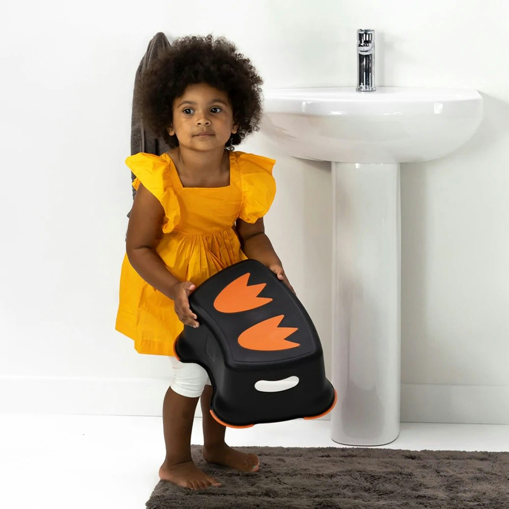 Badeværelse skammel til børn – My Carry Potty Pingvin