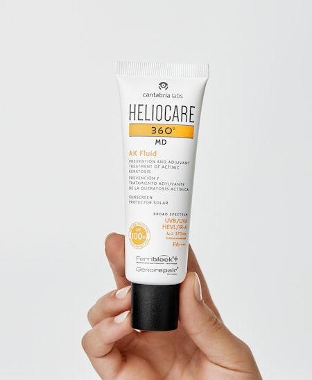 AK Fluid SPF 100+
