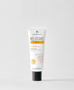 AK Fluid SPF 100+