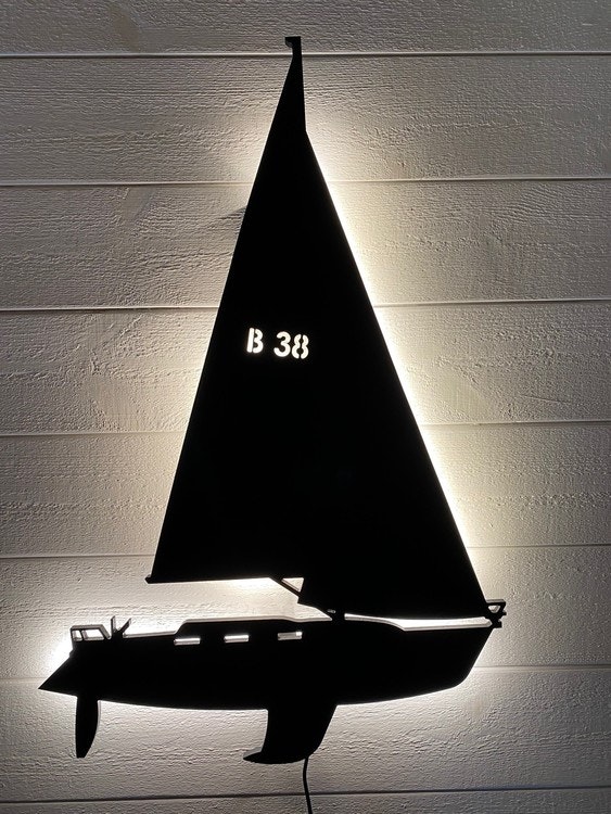 Vägglampa Segelbåt Bavaria 38