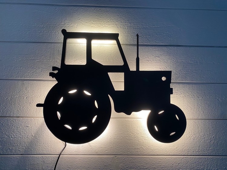 Vägglampa Traktor MF135